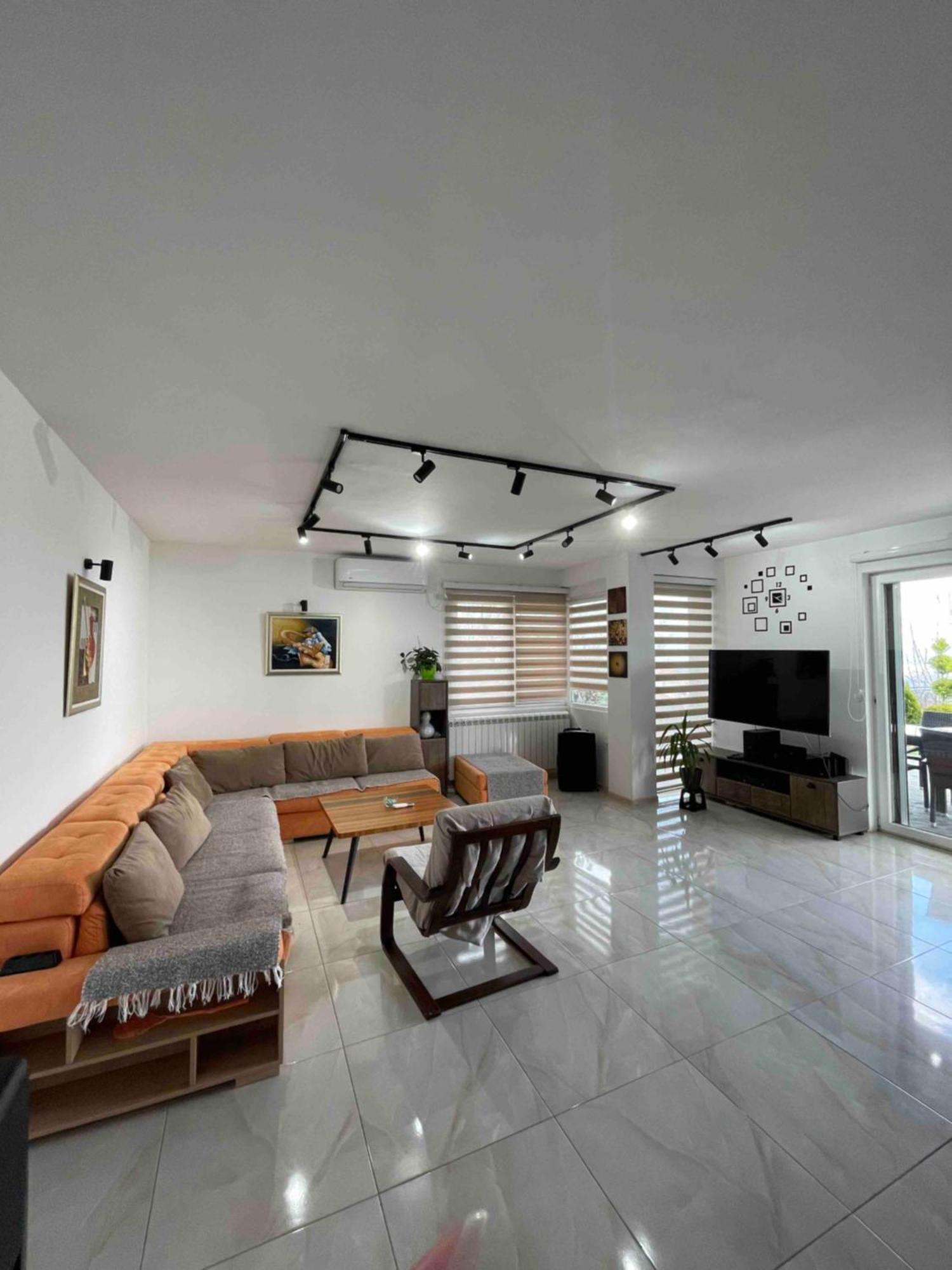 City View Apartment Escópia Exterior foto